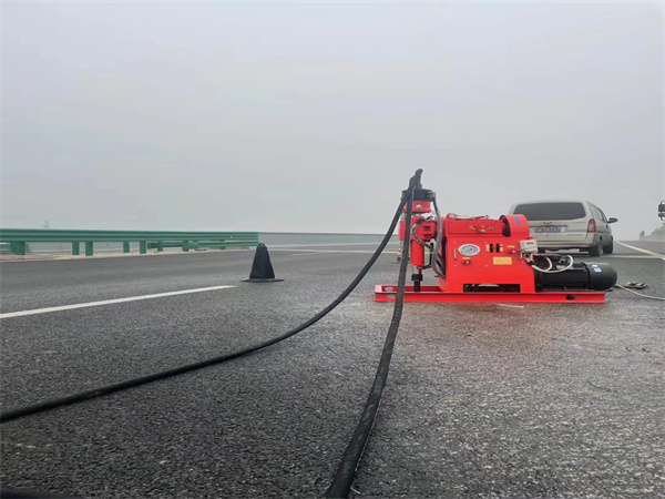 黄圃镇马路路基路面开裂下沉注浆加固灌浆